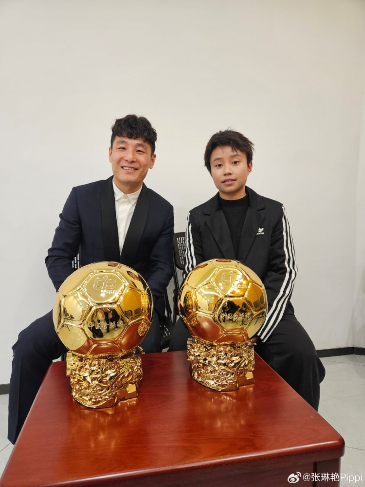  張琳艷社媒曬與武磊合照：感謝、榮幸、幸運，祝磊哥早日康復