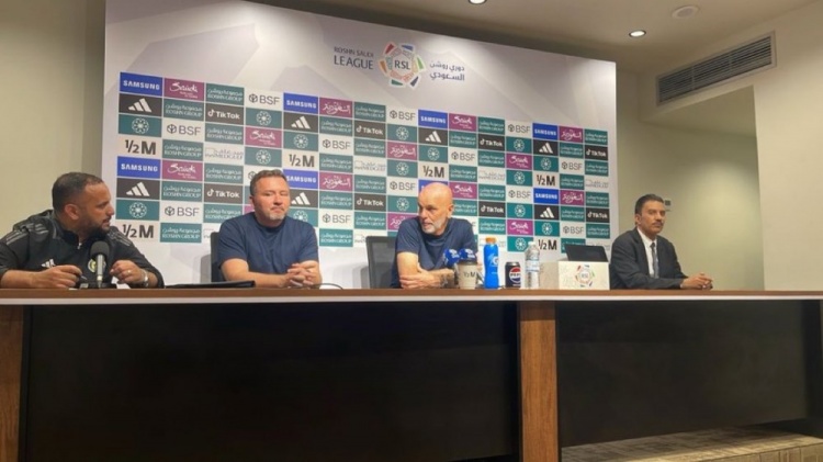  皮奧利：球隊(duì)并未因推遲開球而受影響，利雅得勝利配得上勝利