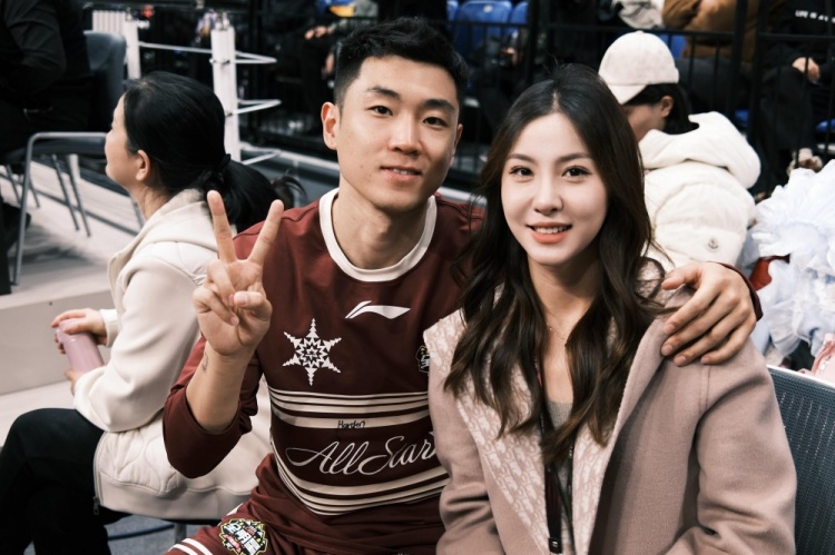  很搭！高詩巖妻子曬多張美照：打卡全明星 吉林下次見
