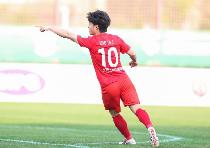  上海海港富盛經(jīng)開(kāi)隊(duì)2：1戰(zhàn)勝對(duì)手，取得2025中乙聯(lián)賽開(kāi)門(mén)紅