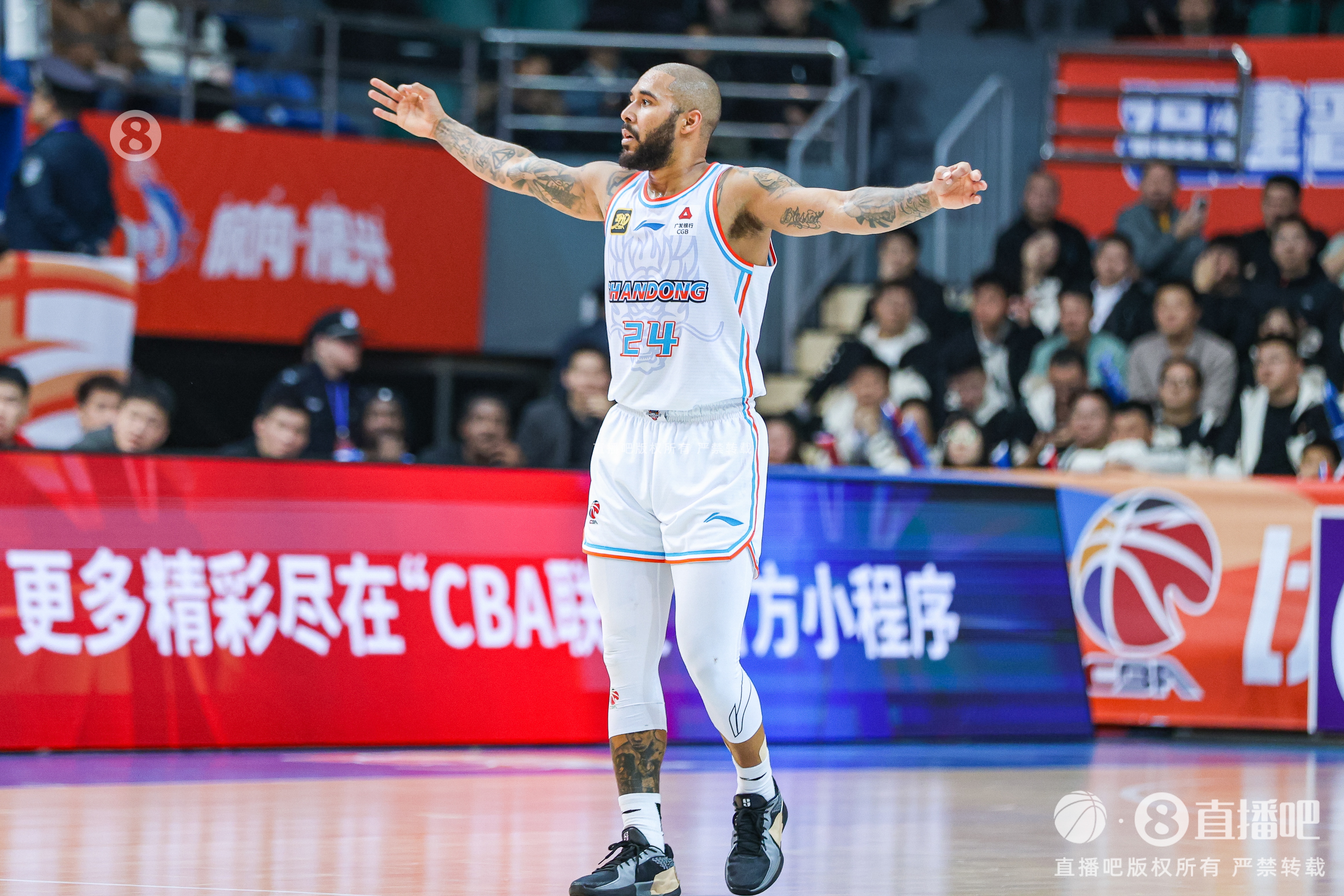  奈何隊友短路！摩爾19中12空砍31分 末節(jié)狂砍22分